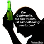 Silhouette vom Kopf eines Mannes mit einer grünen Flasche Alkohol in der Hand