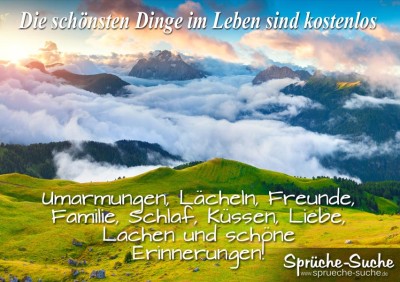 Wunderschöne Berglandschaft mit Wolkenhimmel als Spruchbild