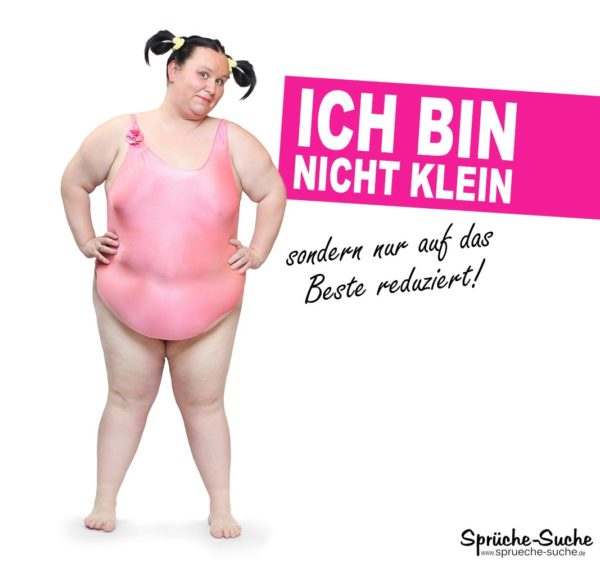 Pro-Dicke-Sprüche mit kleiner übergewichtiger Frau im Rosa-Badeanzug
